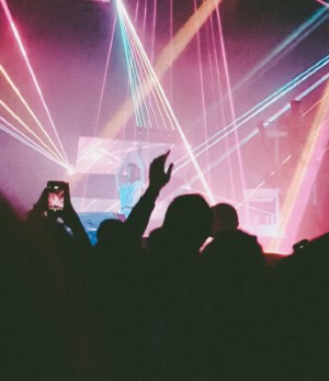 concert with laser lights